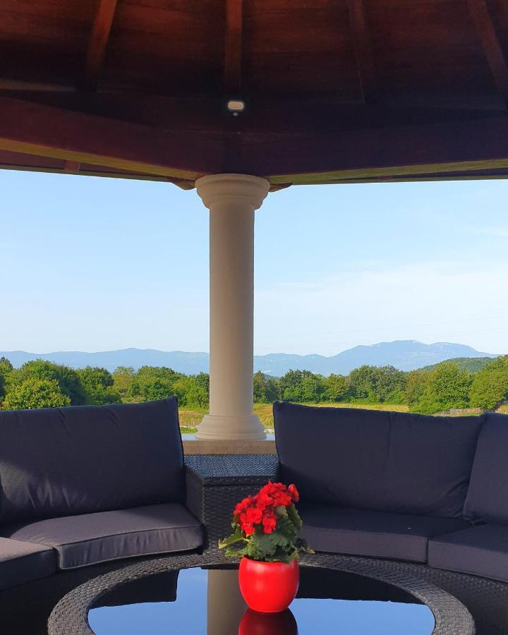 Holiday Apartment Villa Bianca Pazin Kültér fotó